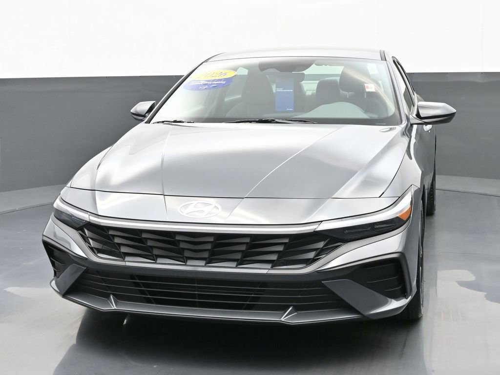 Certified 2026 Hyundai Elantra Sport w/ Cargo Package image 8