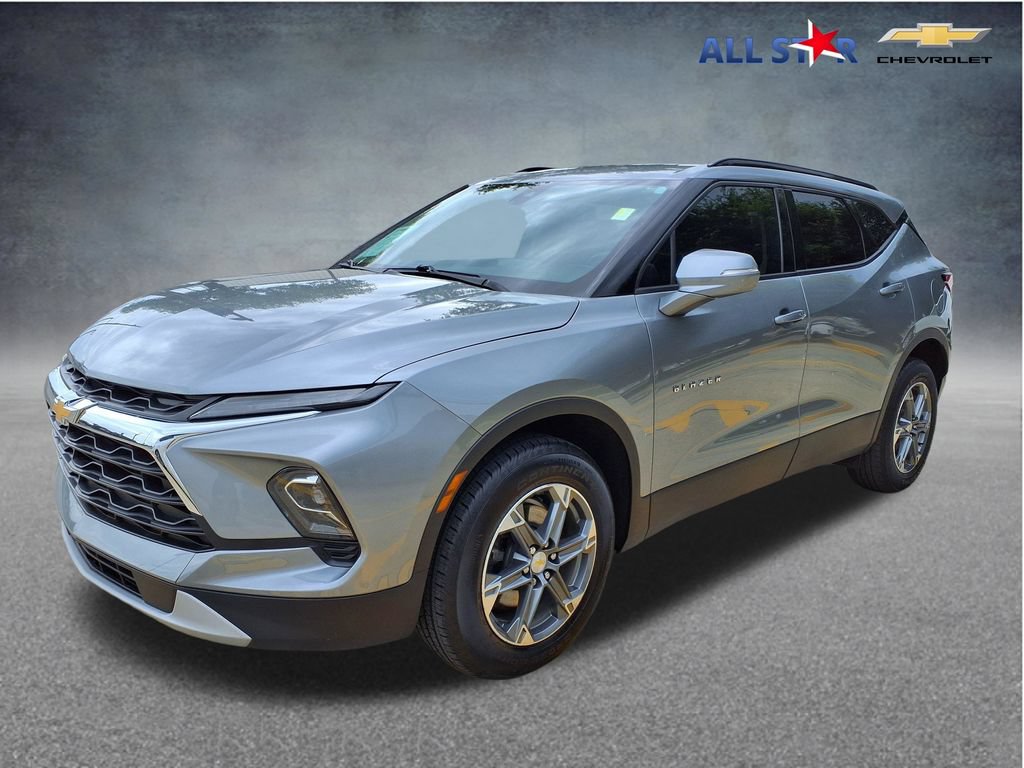 Used 2024 Chevrolet Blazer LT FWD image 1