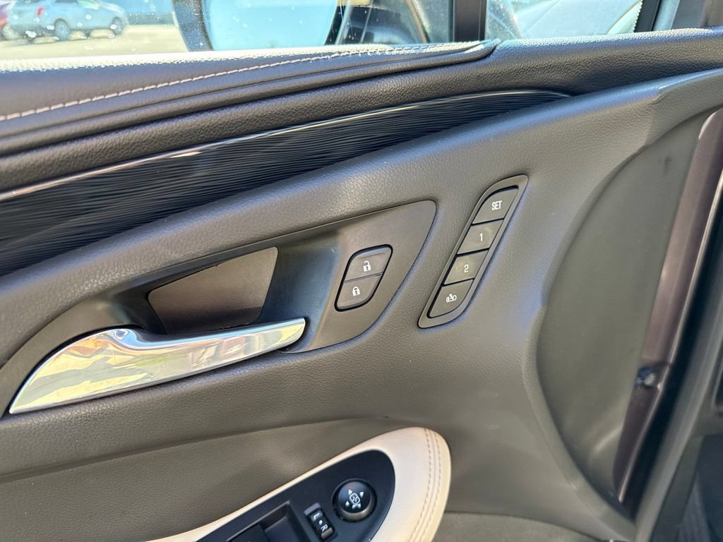 Used 2017 Buick Envision Essence AWD/4WD image 7