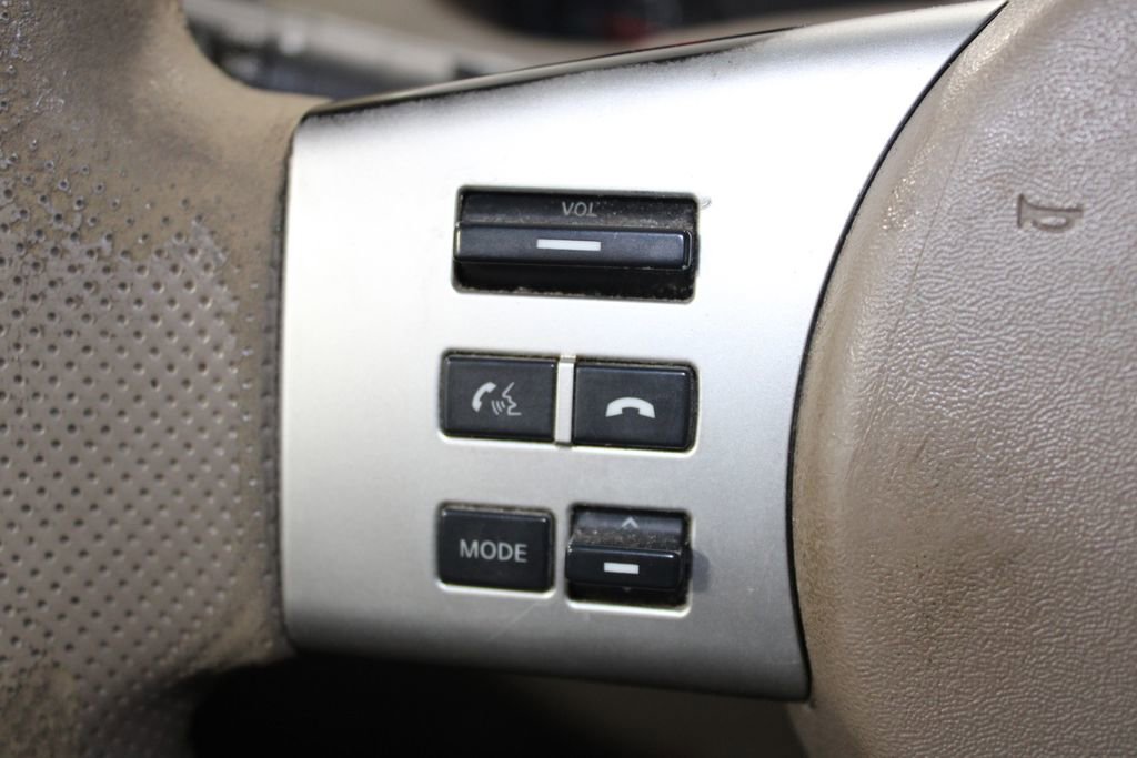 Used 2014 Nissan Frontier SV image 19