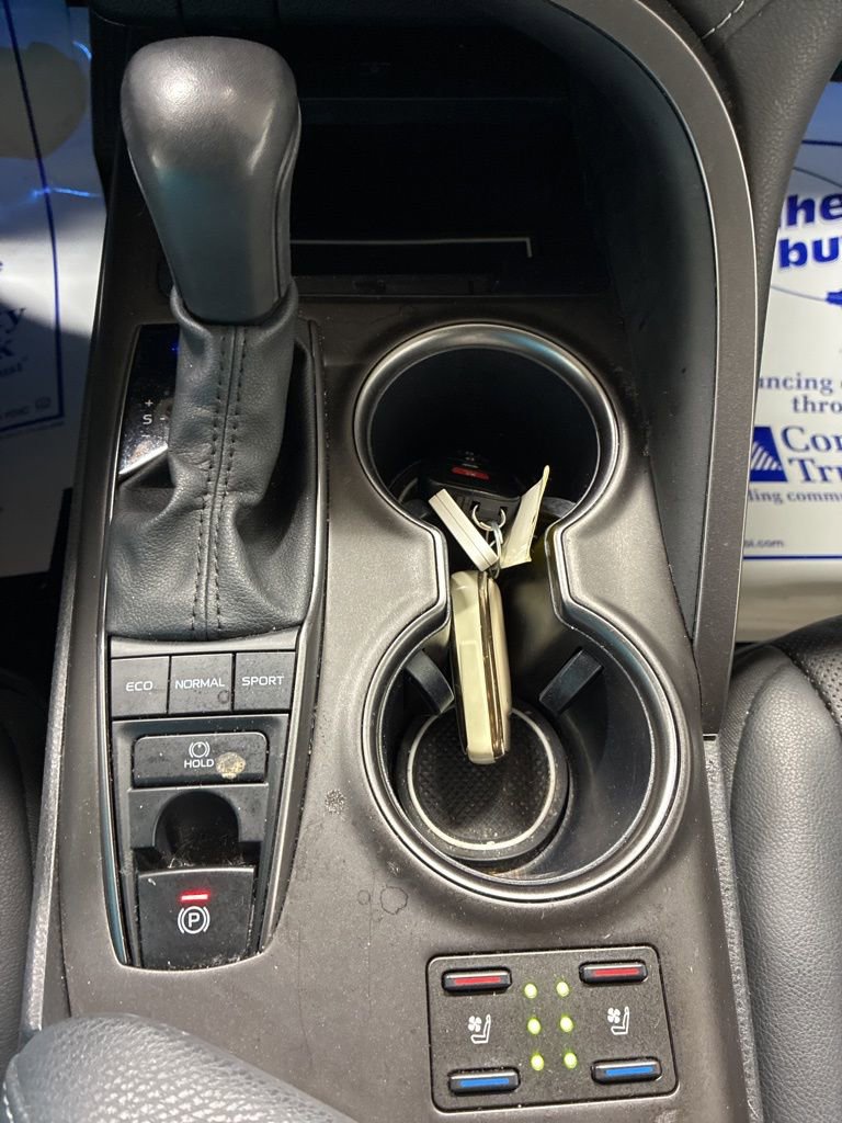 Used 2024 Toyota Camry XSE w/ Navigation Package FWD image 23