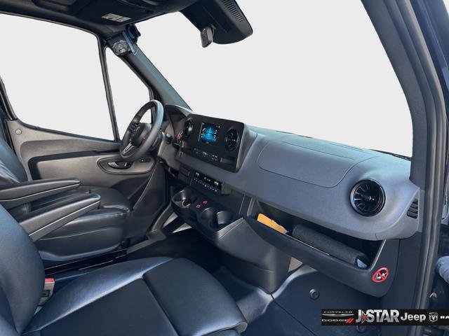 Used 2024 Mercedes-Benz Sprinter 2500 image 31
