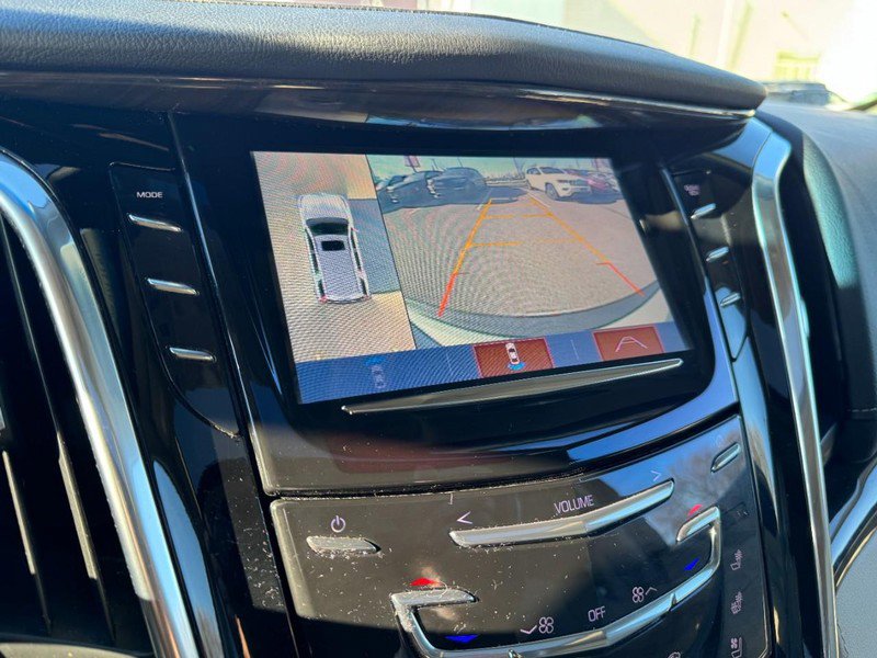 Used 2018 Cadillac Escalade Premium Luxury image 24