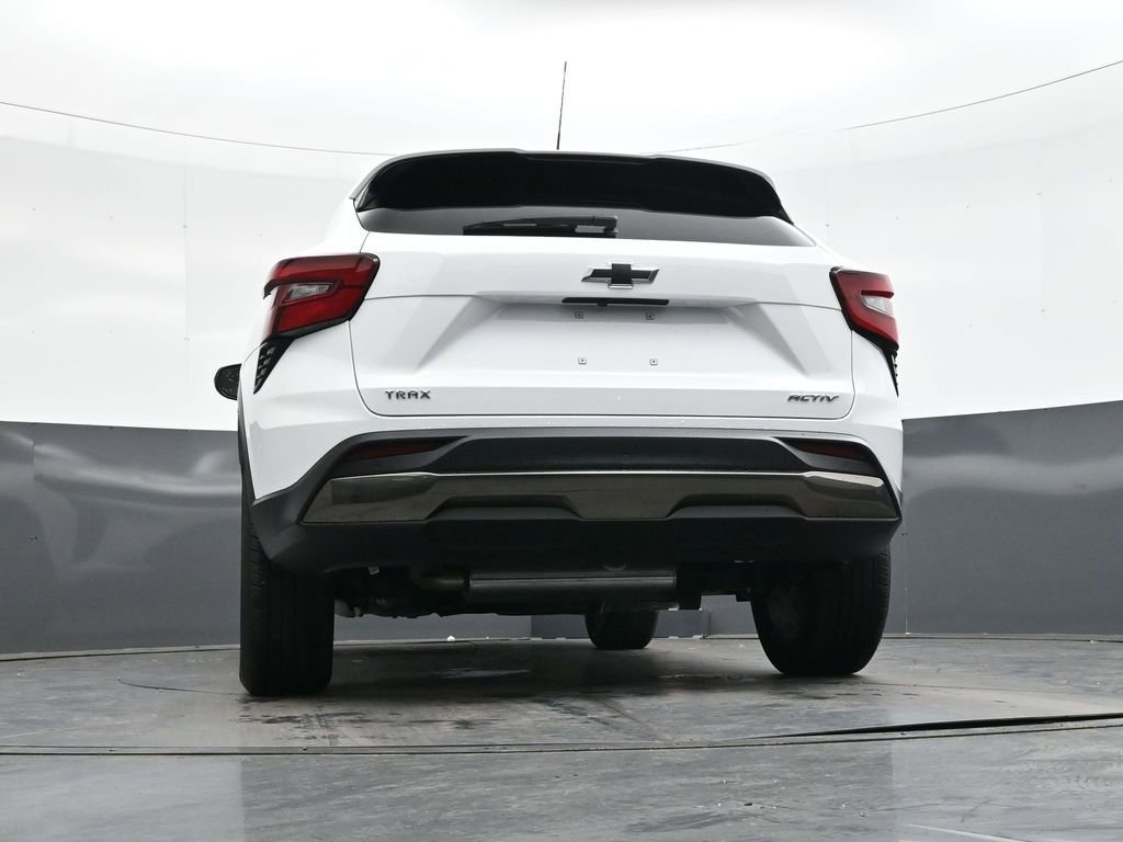 Used 2025 Chevrolet Trax ACTIV w/ Sunroof Package image 34