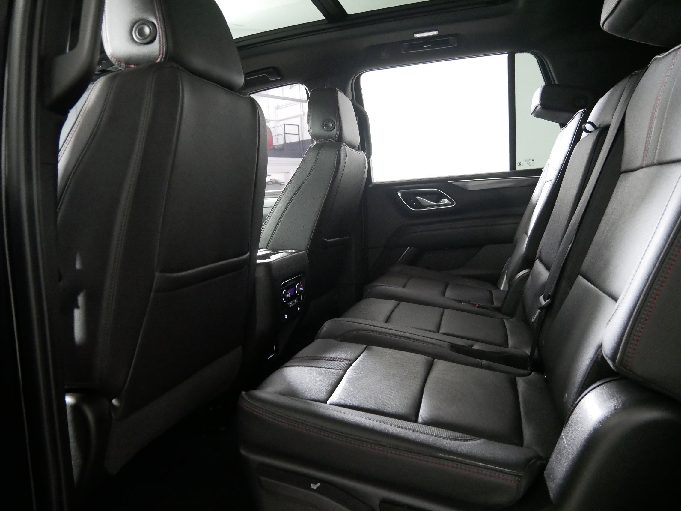 Certified 2022 Chevrolet Tahoe RST w/ Sport Performance Package image 32