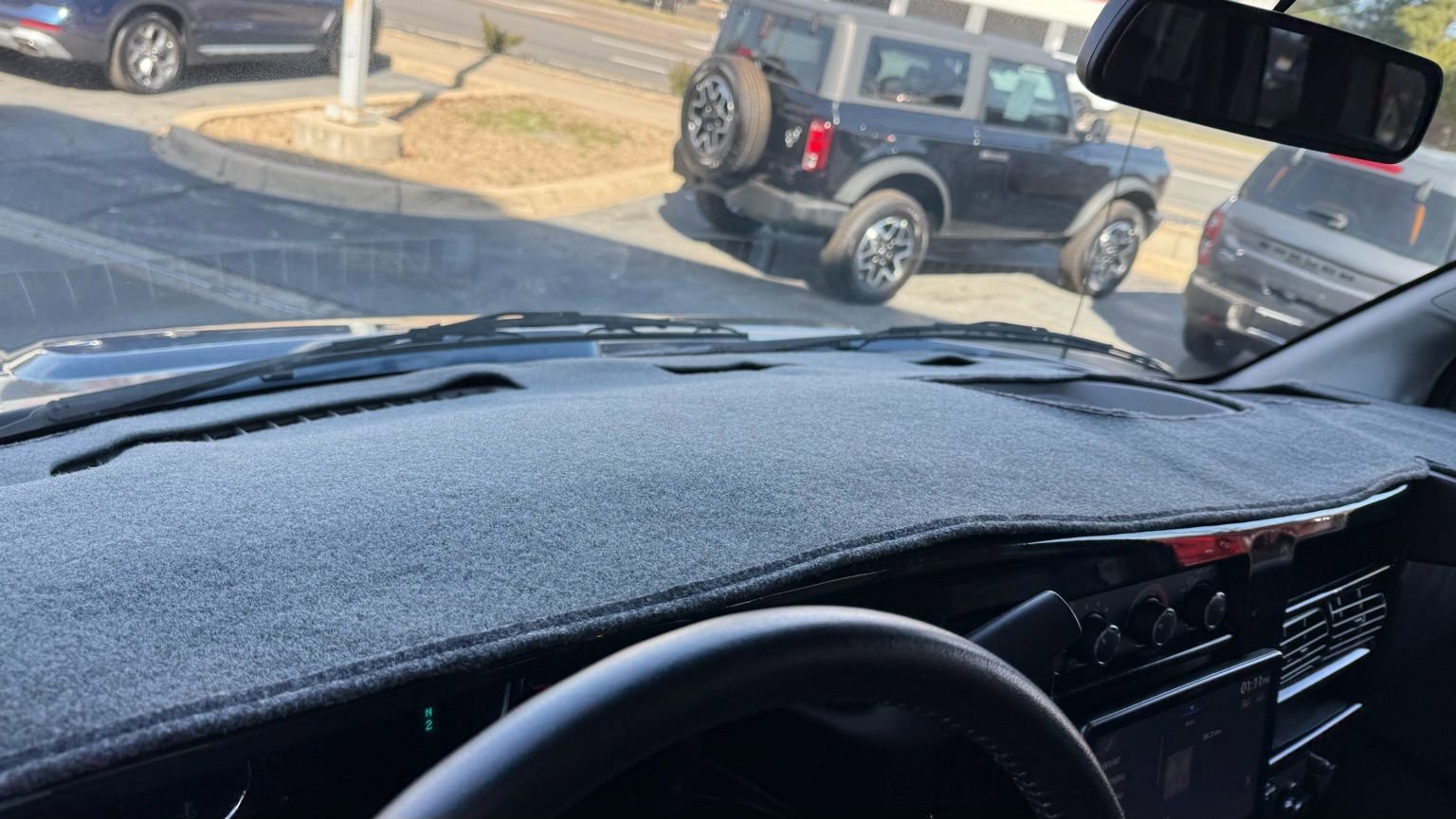 Used 2023 Chevrolet Express 2500 image 41