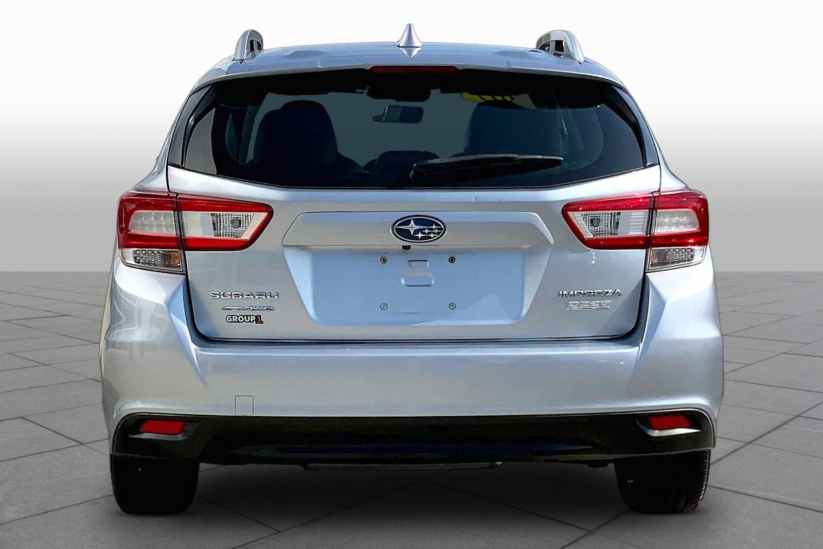 Used 2017 Subaru Impreza 2.0i Limited w/ Popular Package #4A AWD/4WD image 5