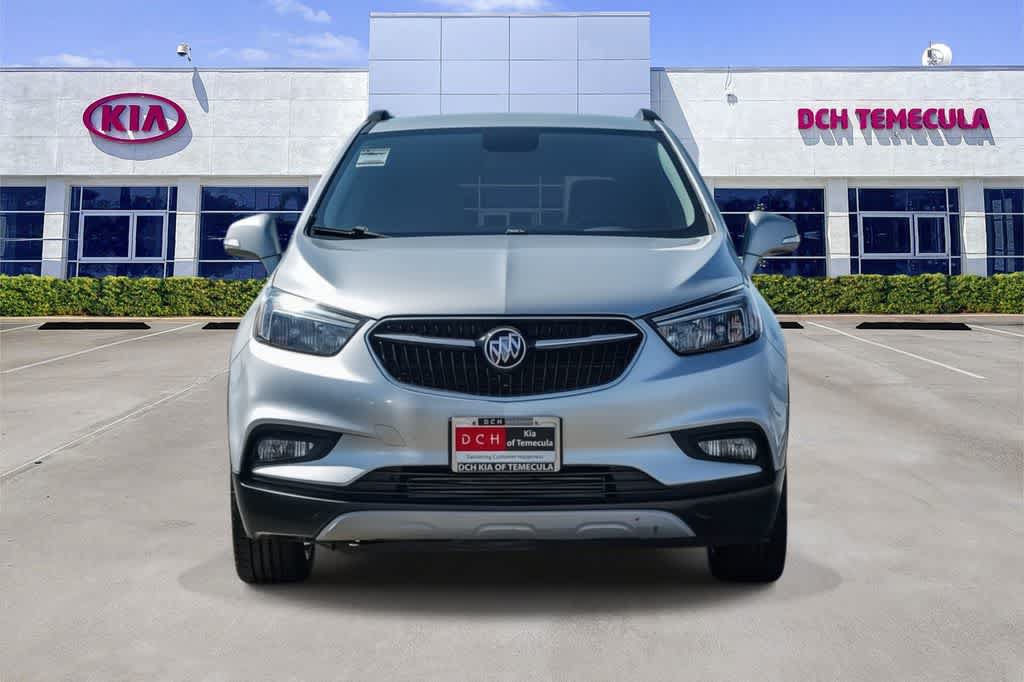 Used 2019 Buick Encore Sport Touring FWD image 2