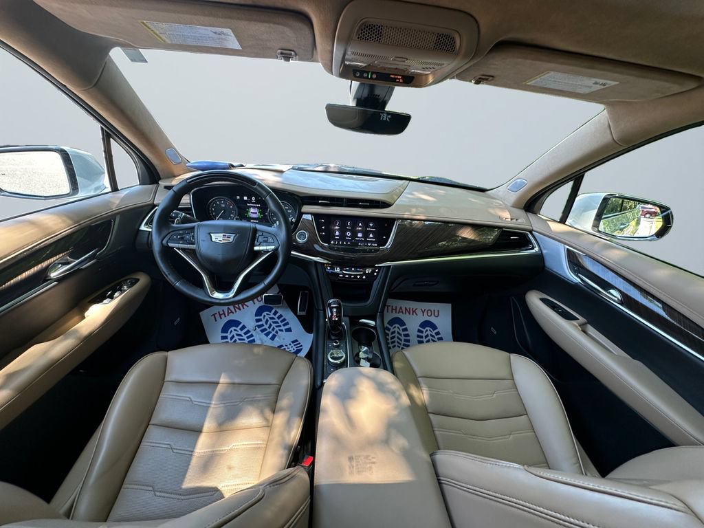 Used 2025 Cadillac XT6 Sport w/ Platinum Package AWD/4WD image 10
