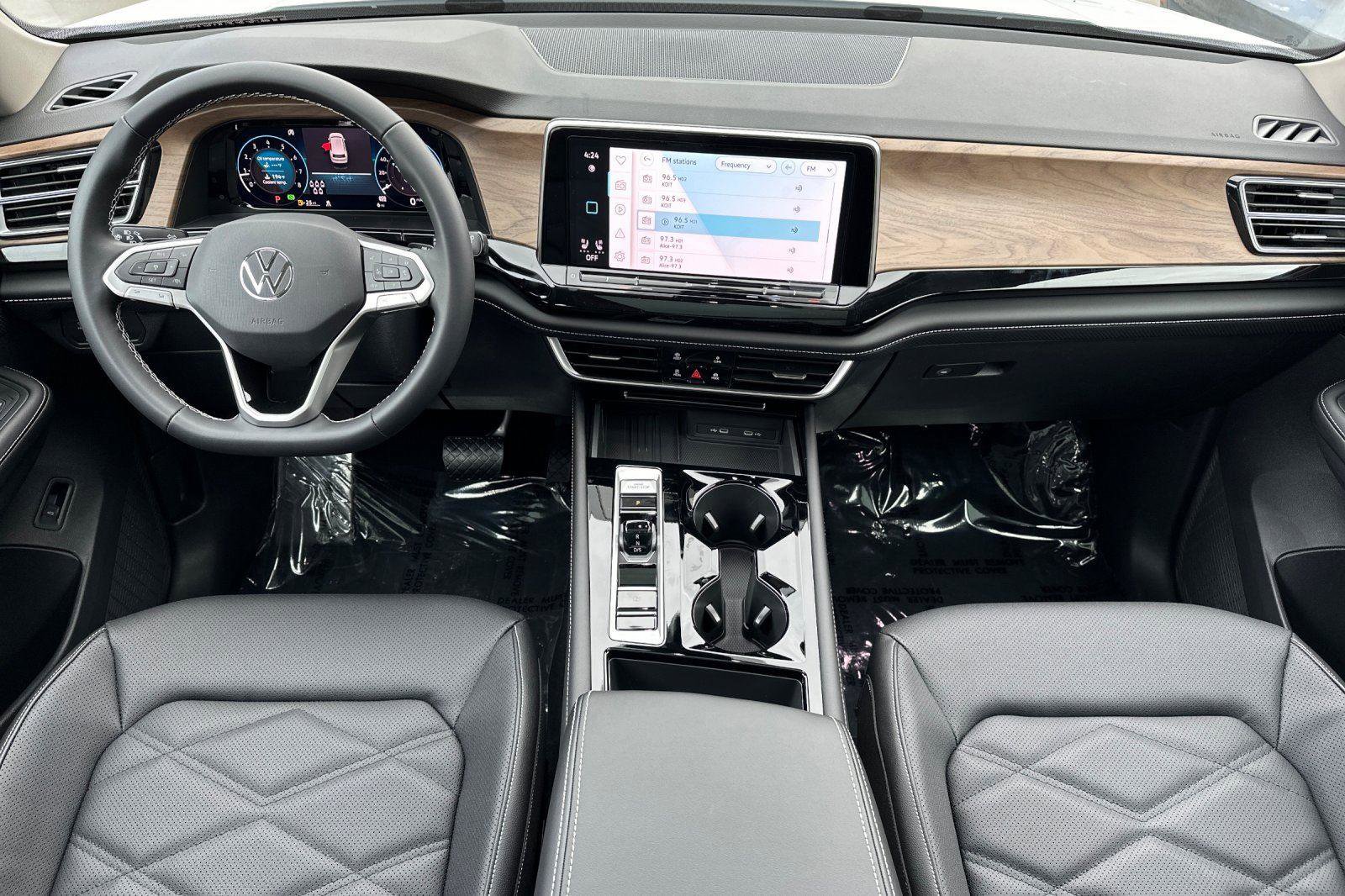 New 2026 Volkswagen Atlas SE image 12