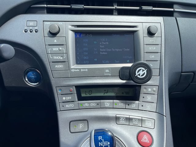 Used 2015 Toyota Prius Four FWD image 17