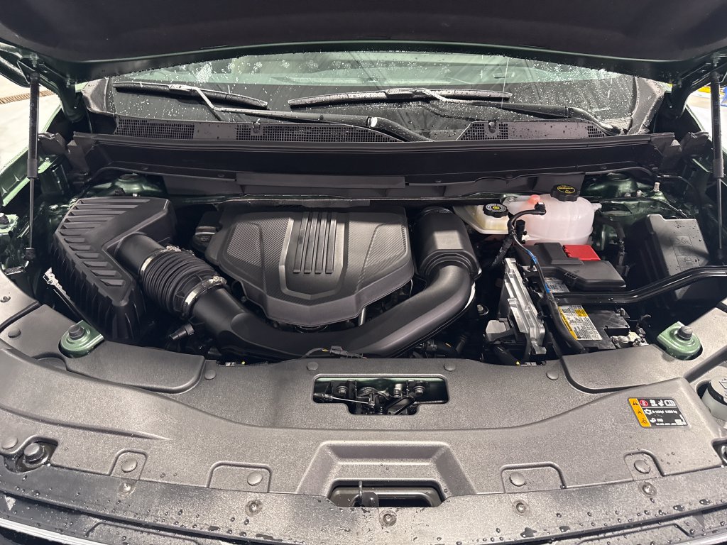 New 2027 Chevrolet Traverse LT AWD/4WD image 40