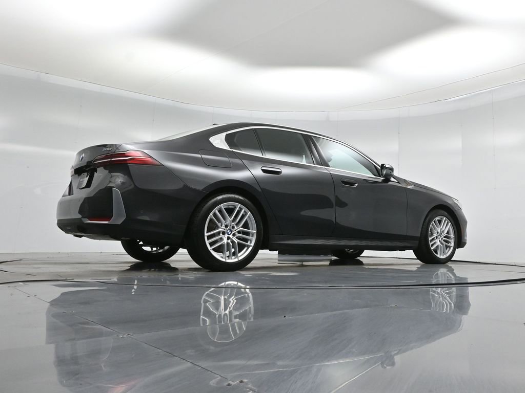 Used 2025 BMW 530i image 46