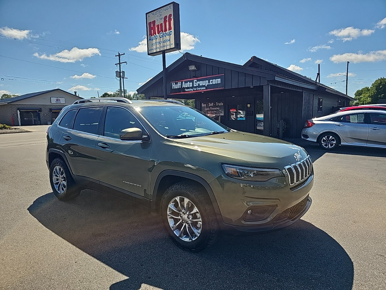 Used 2021 Jeep Cherokee Latitude Plus w/ Mopar Interior Package