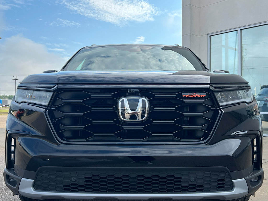 New 2025 Honda Pilot TrailSport image 4