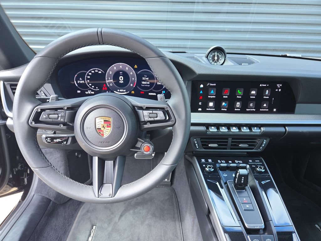 Certified 2025 Porsche 911 Carrera image 9