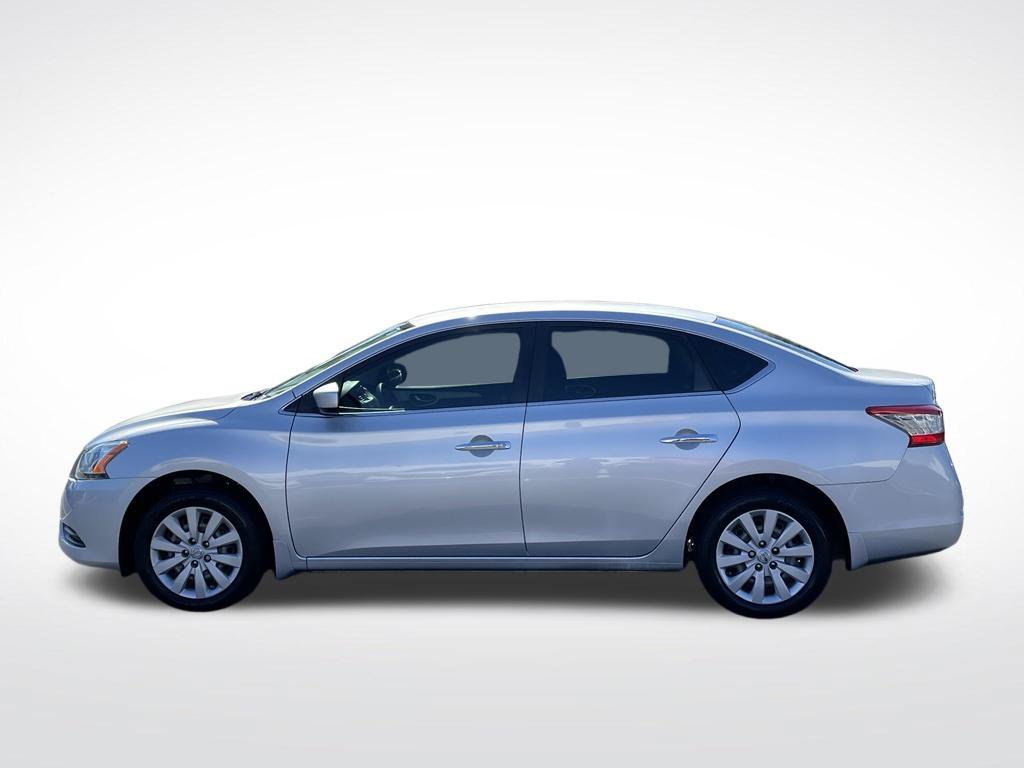 Used 2015 Nissan Sentra S FWD image 2