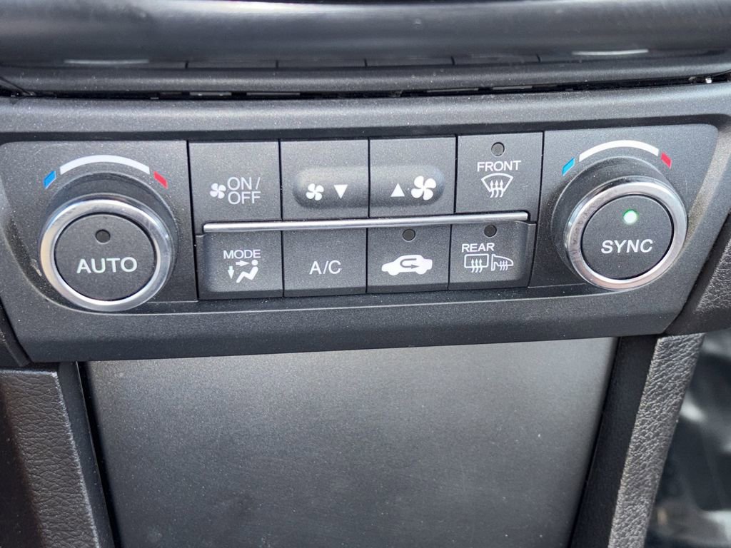 Used 2021 Acura ILX w/ Premium Package image 9