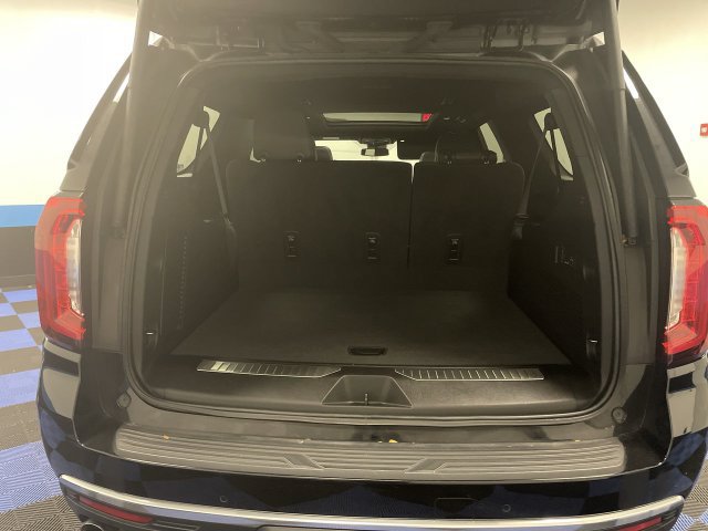 Used 2023 GMC Yukon XL Denali AWD/4WD image 27