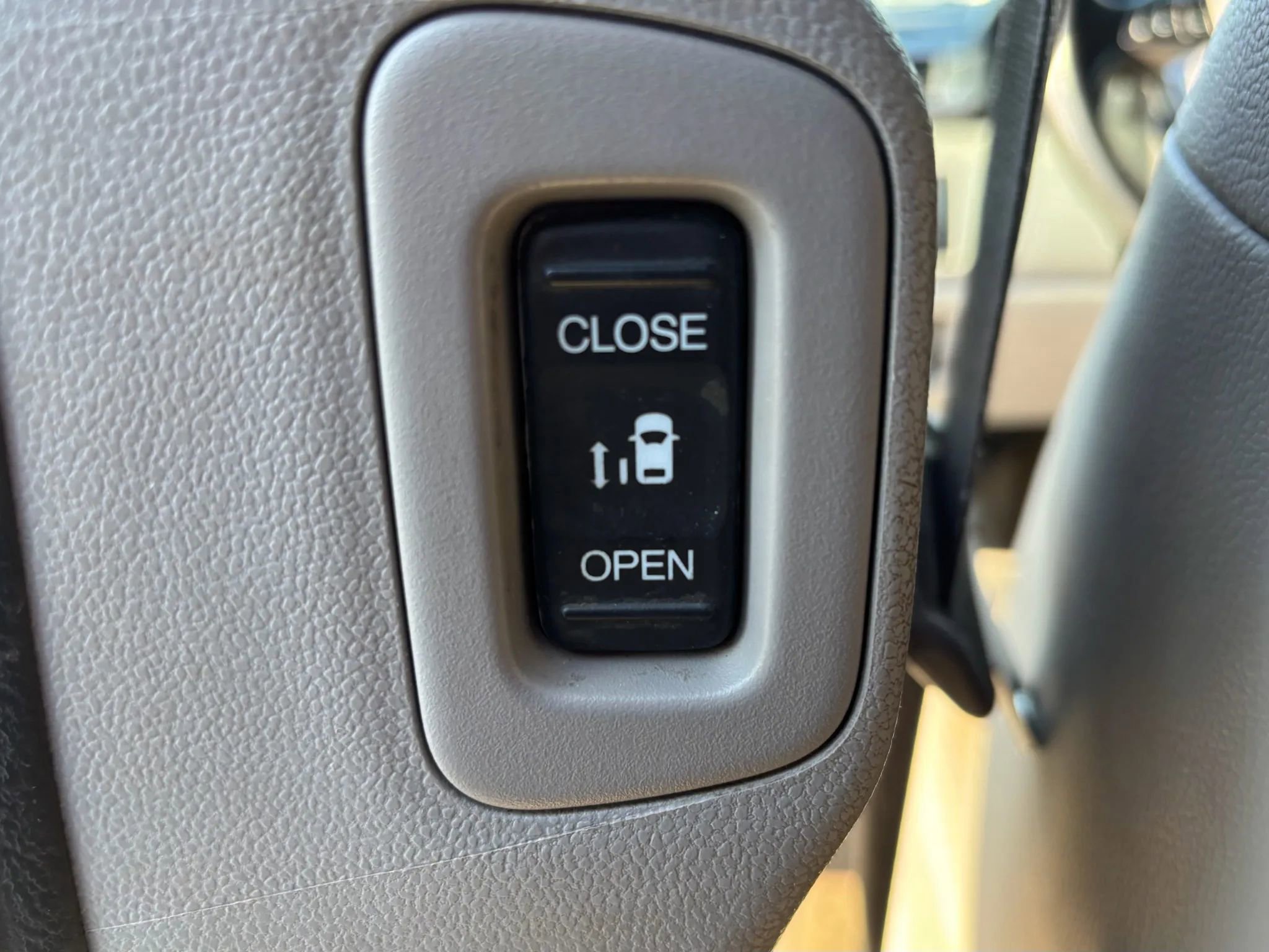 Used 2012 Honda Odyssey Touring image 15