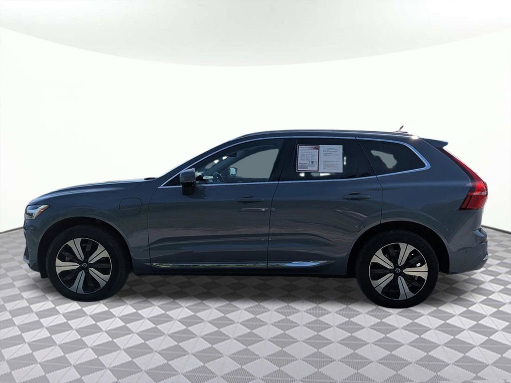 Used 2023 Volvo XC60 T8 Plus AWD/4WD image 6
