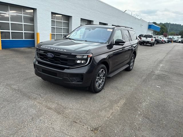 Used 2025 Ford Expedition Active AWD/4WD image 10