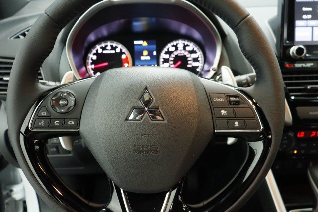 New 2026 Mitsubishi Eclipse Cross SEL AWD/4WD image 8