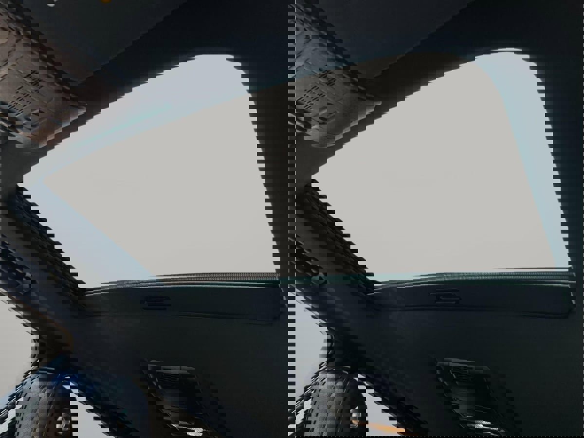 Used 2012 Land Rover Range Rover Supercharged image 18