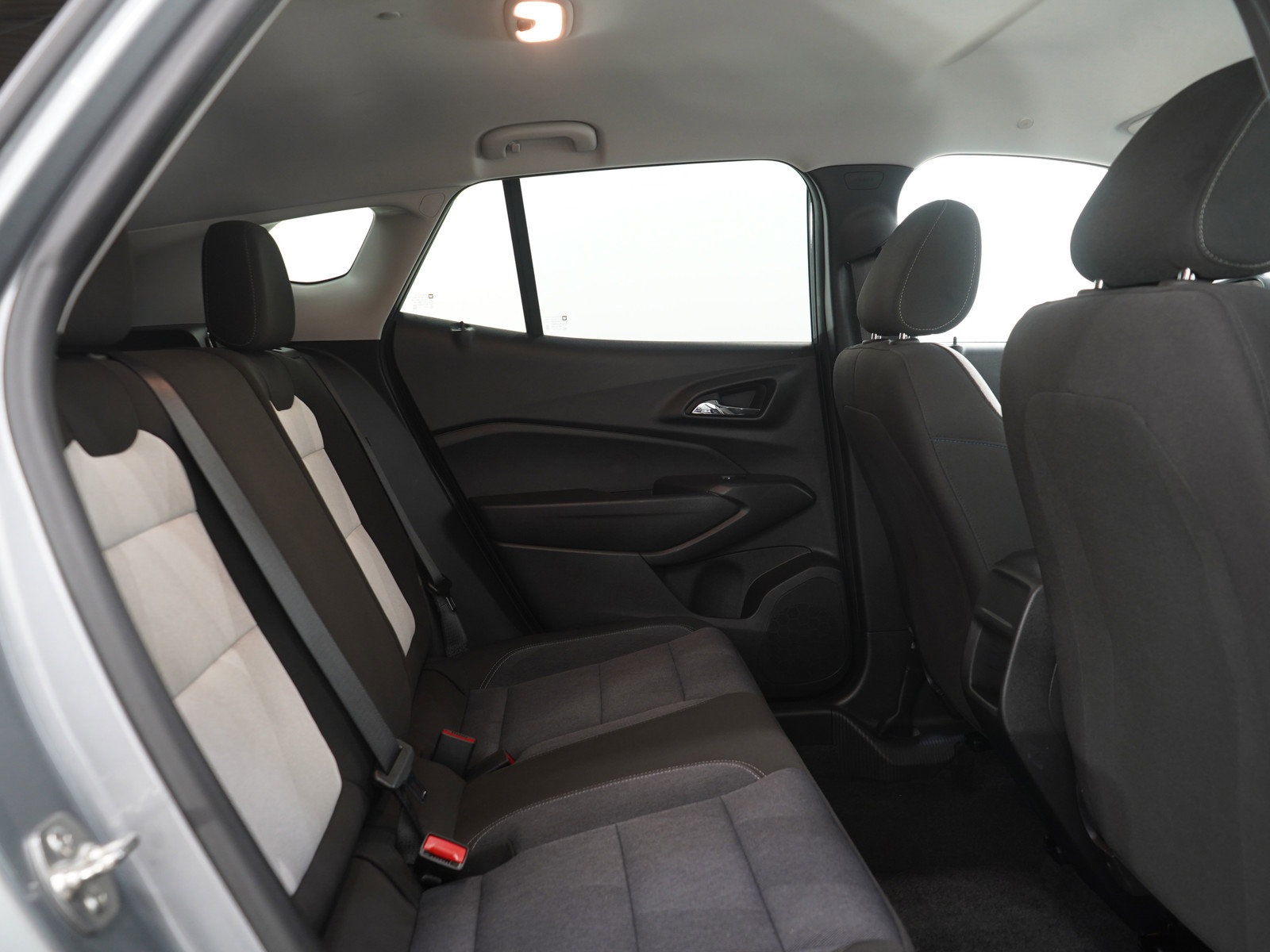 Used 2024 Chevrolet Trax LS w/ LS Convenience Package image 13