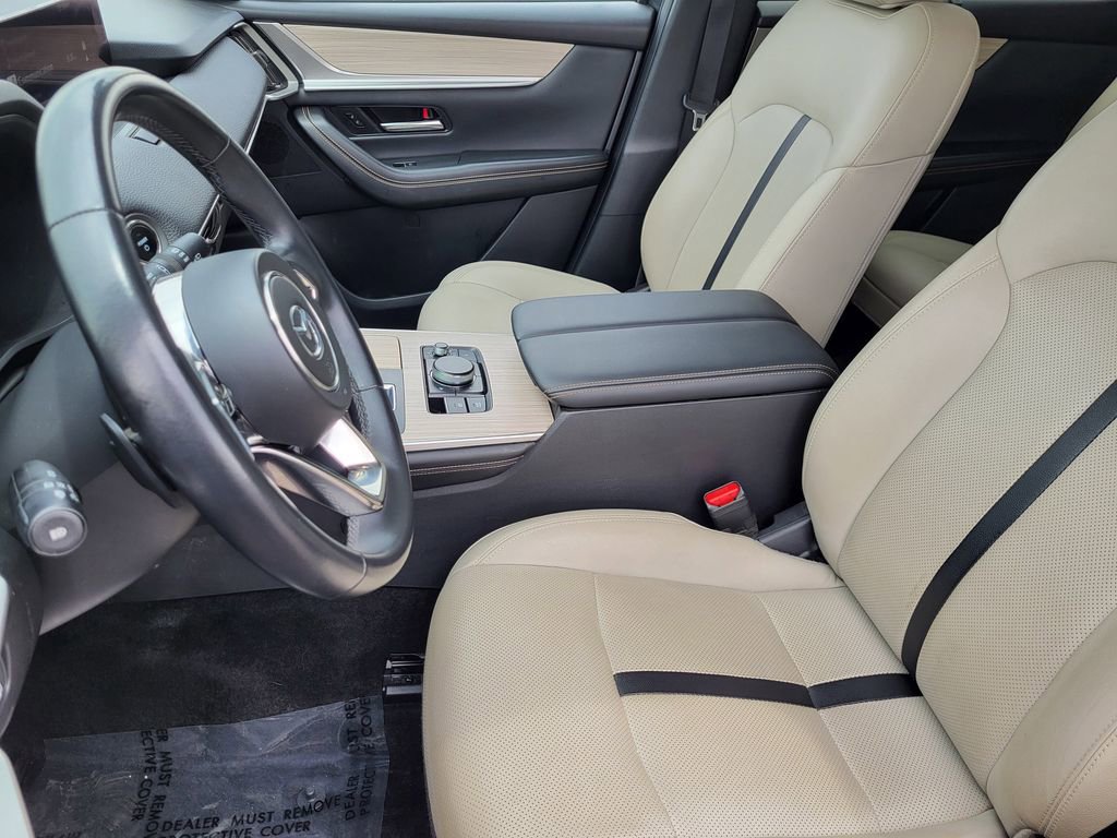 Used 2024 MAZDA CX-90 Plug-In Hybrid w/ Preferred AWD/4WD image 4