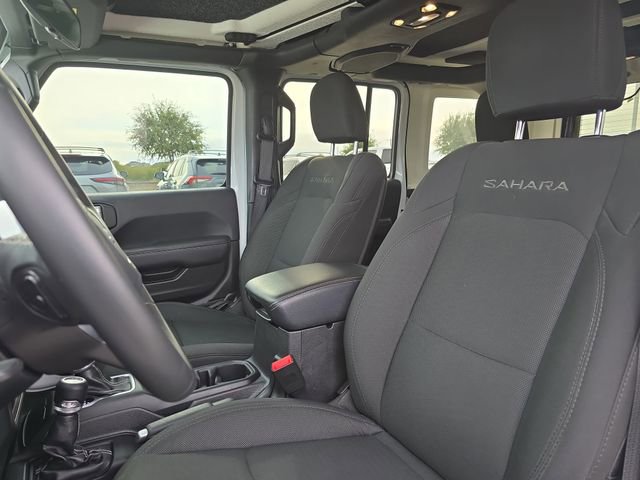 Used 2019 Jeep Wrangler Unlimited Sahara w/ Safety Group image 14
