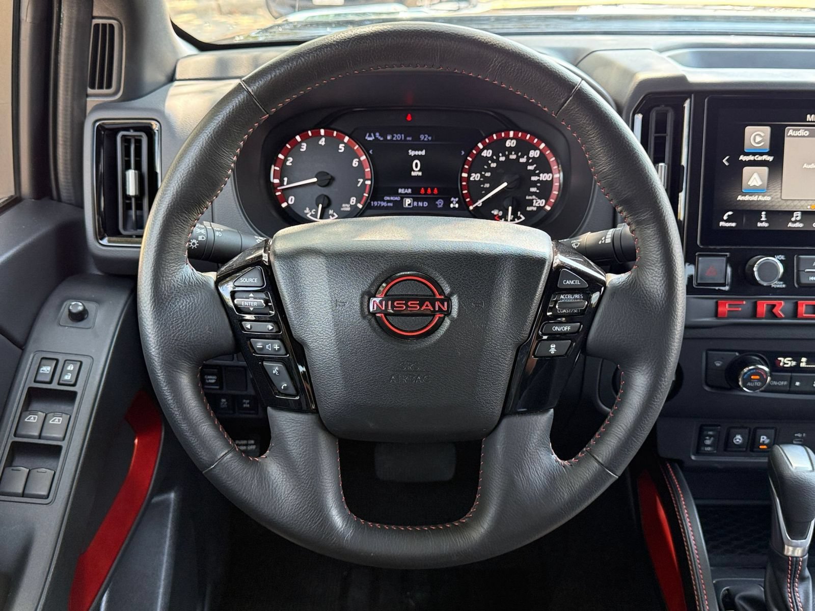 Used 2026 Nissan Frontier PRO-4X AWD/4WD image 27