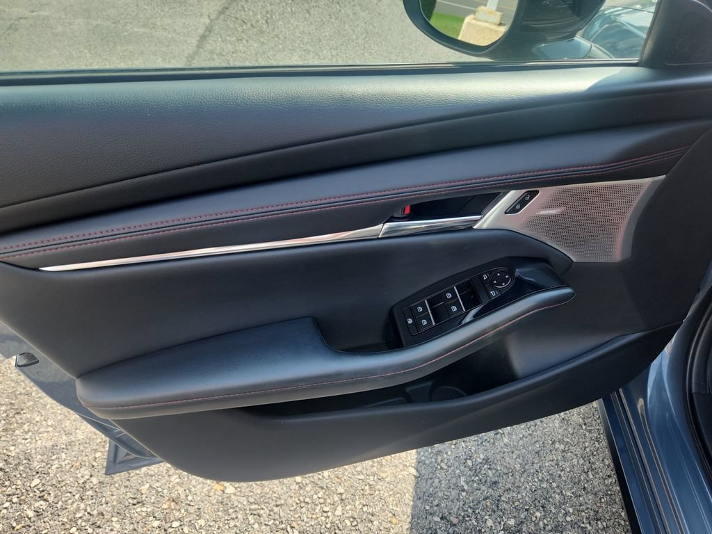 Used 2023 MAZDA MAZDA3 s AWD/4WD image 11
