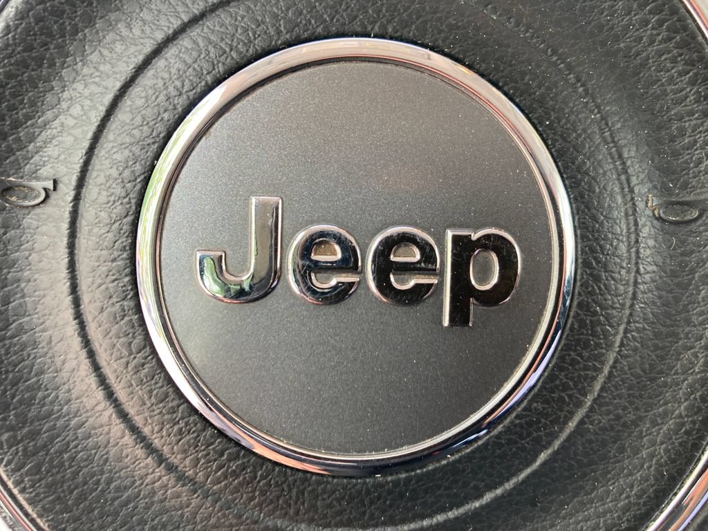 Used 2016 Jeep Renegade Latitude AWD/4WD image 28
