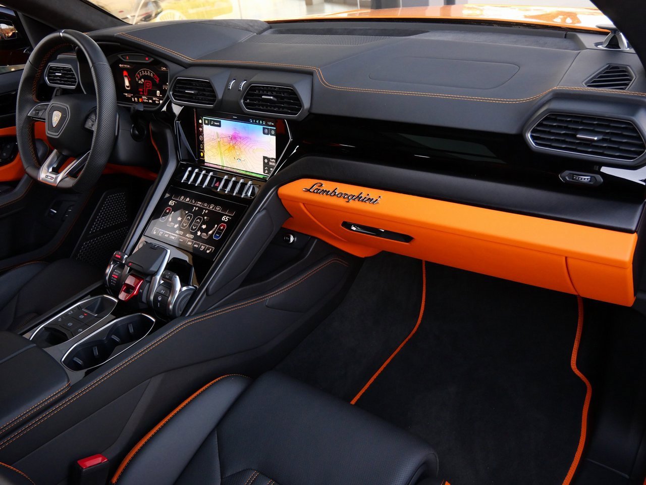 Used 2024 Lamborghini Urus S image 27