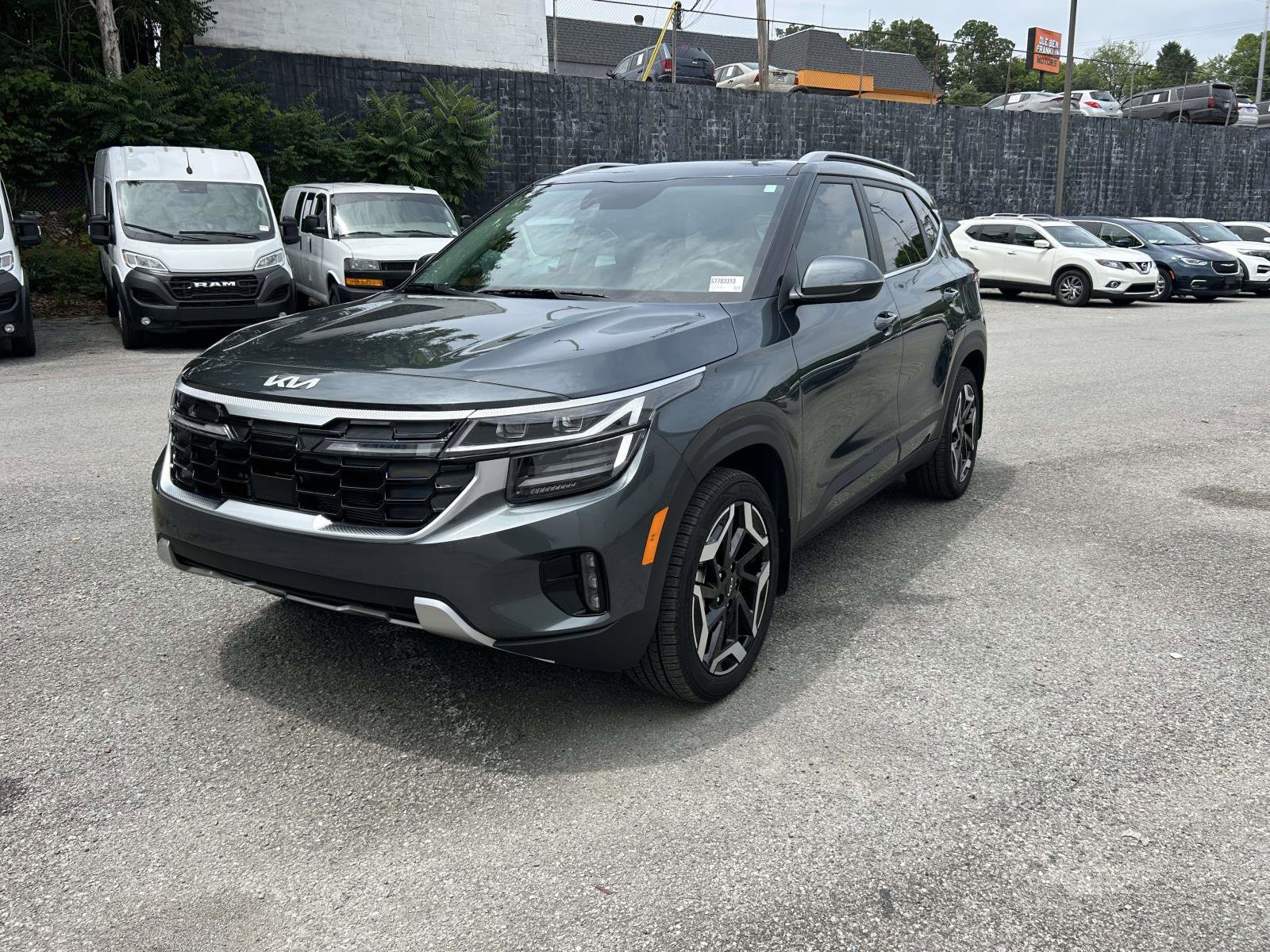Used 2025 Kia Seltos SX w/ SX Sunroof Package AWD/4WD image 7