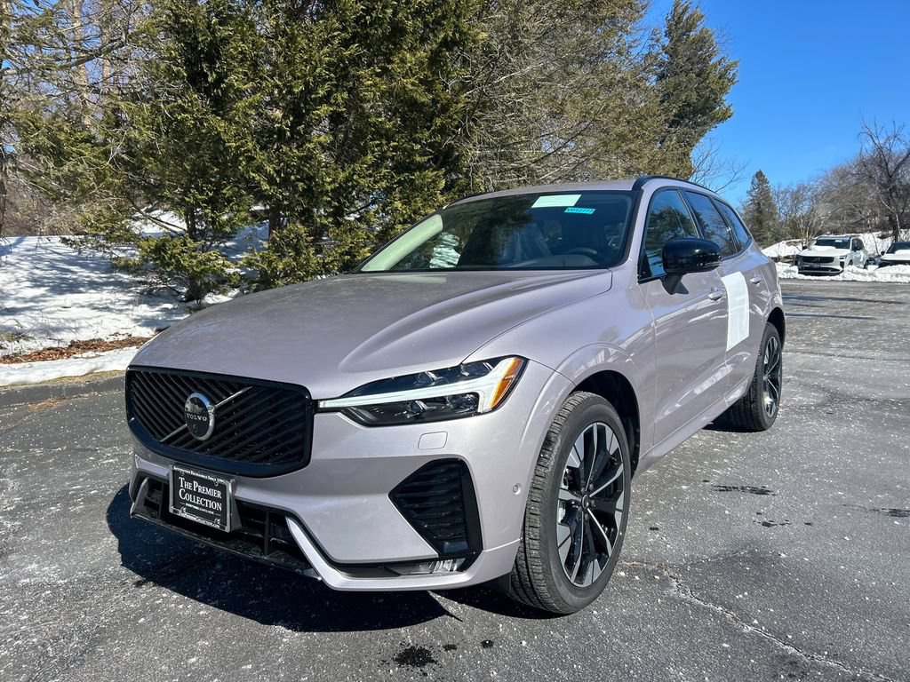 New 2026 Volvo XC60 B5 Plus w/ Protection Package Premier AWD/4WD image 5