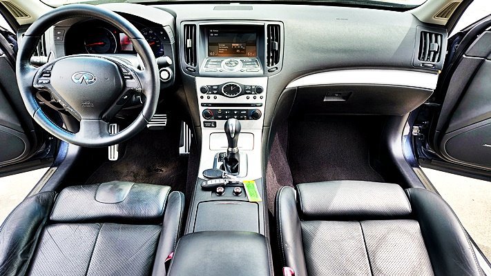 Used 2009 INFINITI G37 Journey w/ Premium Pkg image 15