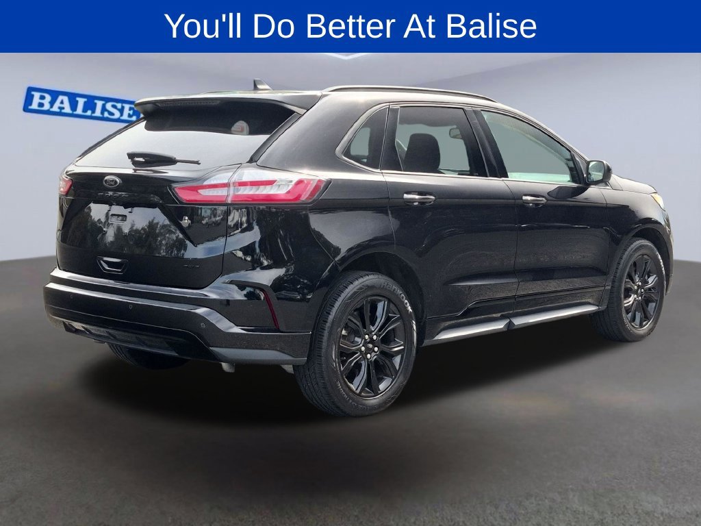 Used 2022 Ford Edge SE w/ Black Appearance Package AWD/4WD image 3