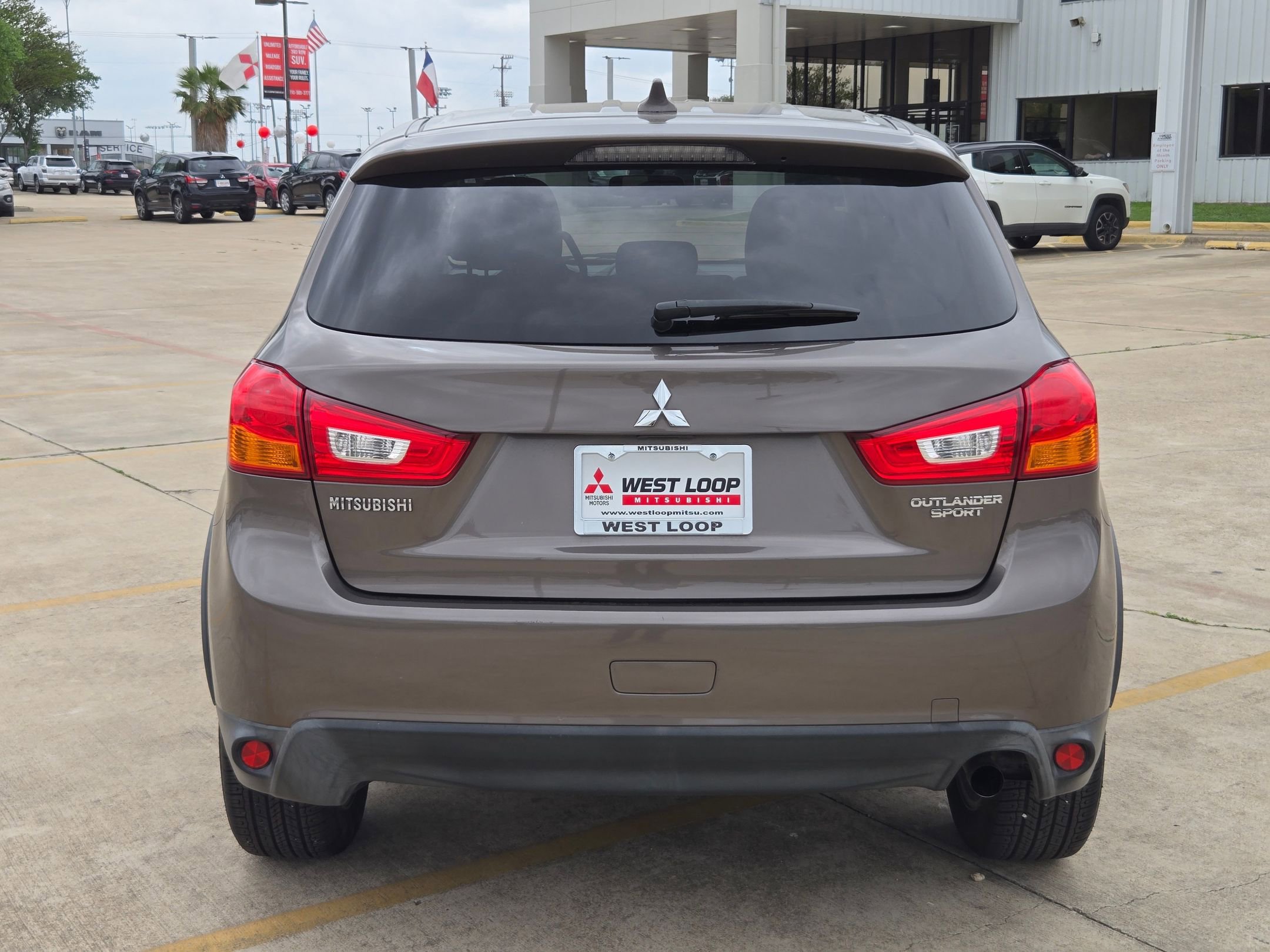 Used 2017 Mitsubishi Outlander Sport ES FWD image 4