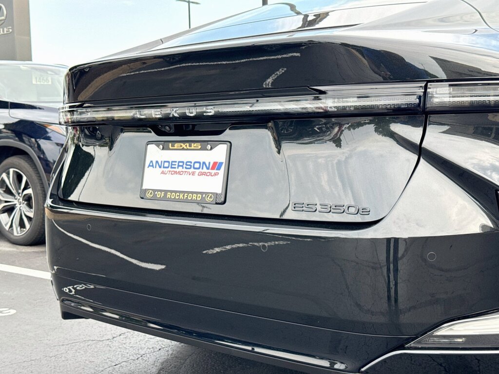 New 2026 Lexus ES 350e w/ Convenience Package FWD image 13
