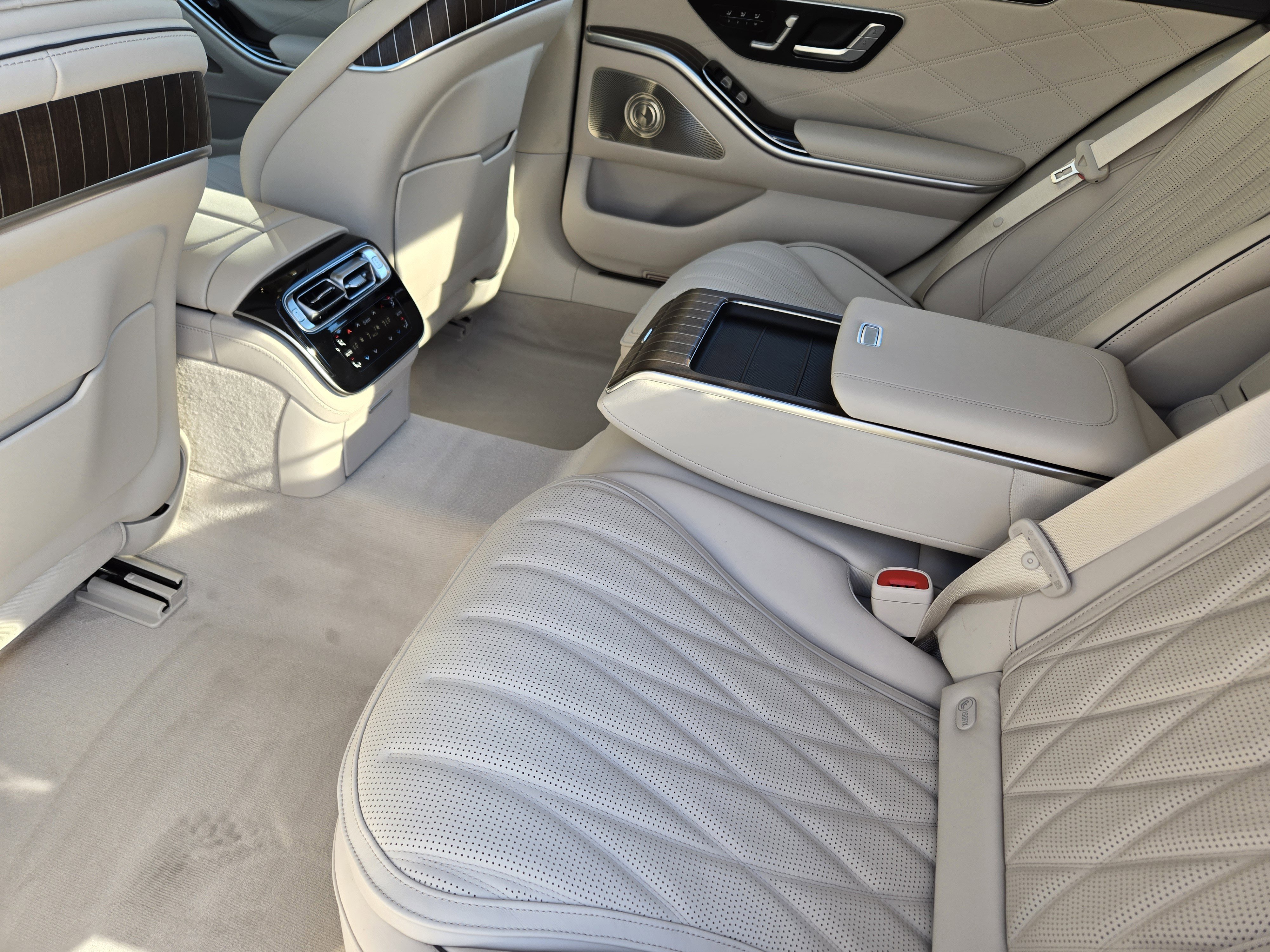 New 2026 Mercedes-Benz S 63 AMG S image 32