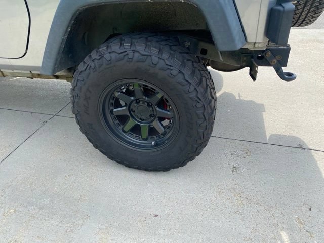 Used 2013 Jeep Wrangler Sport AWD/4WD image 12