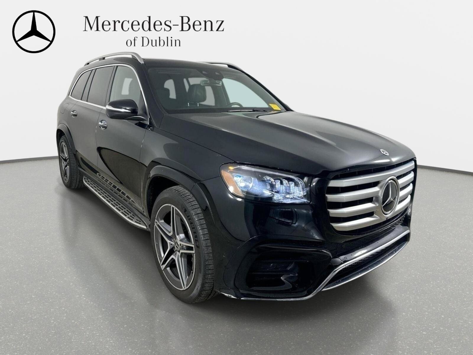 Used 2024 Mercedes-Benz GLS 450 4MATIC image 3