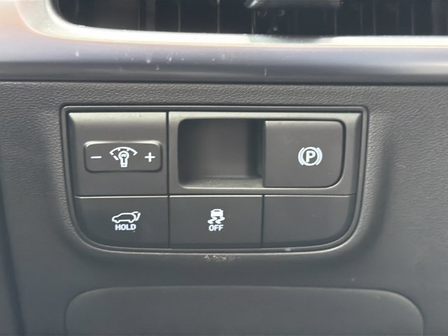 Certified 2025 Hyundai Tucson Limited AWD/4WD image 31