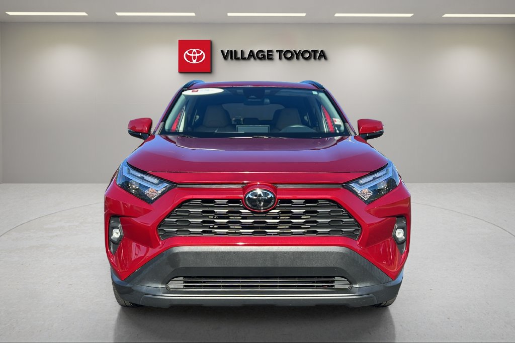 Certified 2022 Toyota RAV4 XLE Premium FWD image 8
