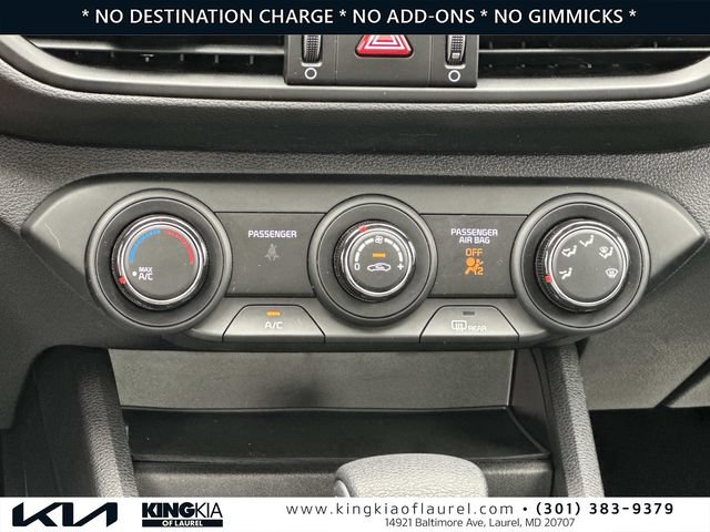 Used 2024 Kia Forte LXS w/ LXS Technology Package FWD image 4