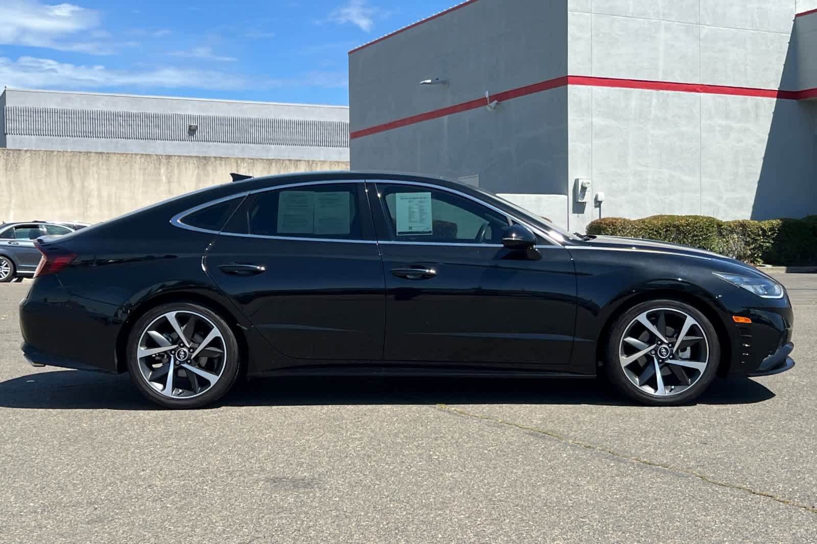 Used 2022 Hyundai Sonata SEL Plus w/ Cargo Package image 6
