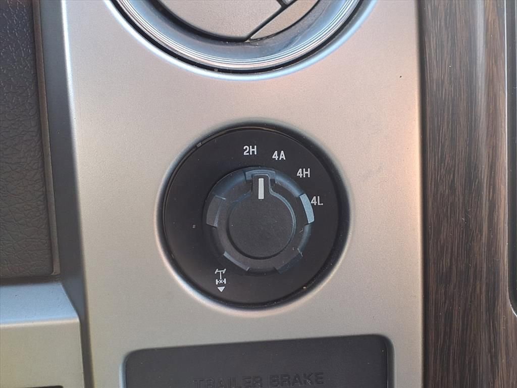 Used 2013 Ford F150 Lariat w/ Luxury Equipment Group image 28