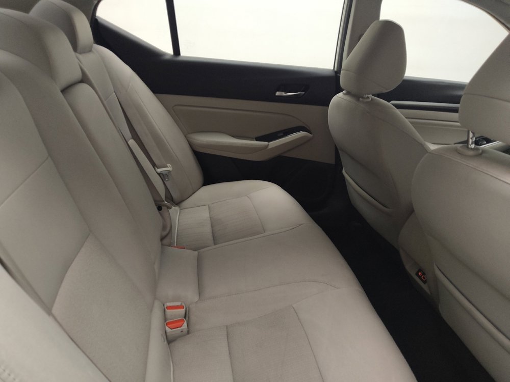 Used 2021 Nissan Altima 2.5 SV w/ SV Premium Package image 19